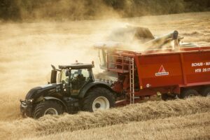 VALTRA S טרקטור