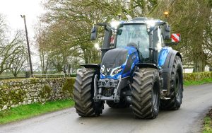 טרקטורים VALTRA